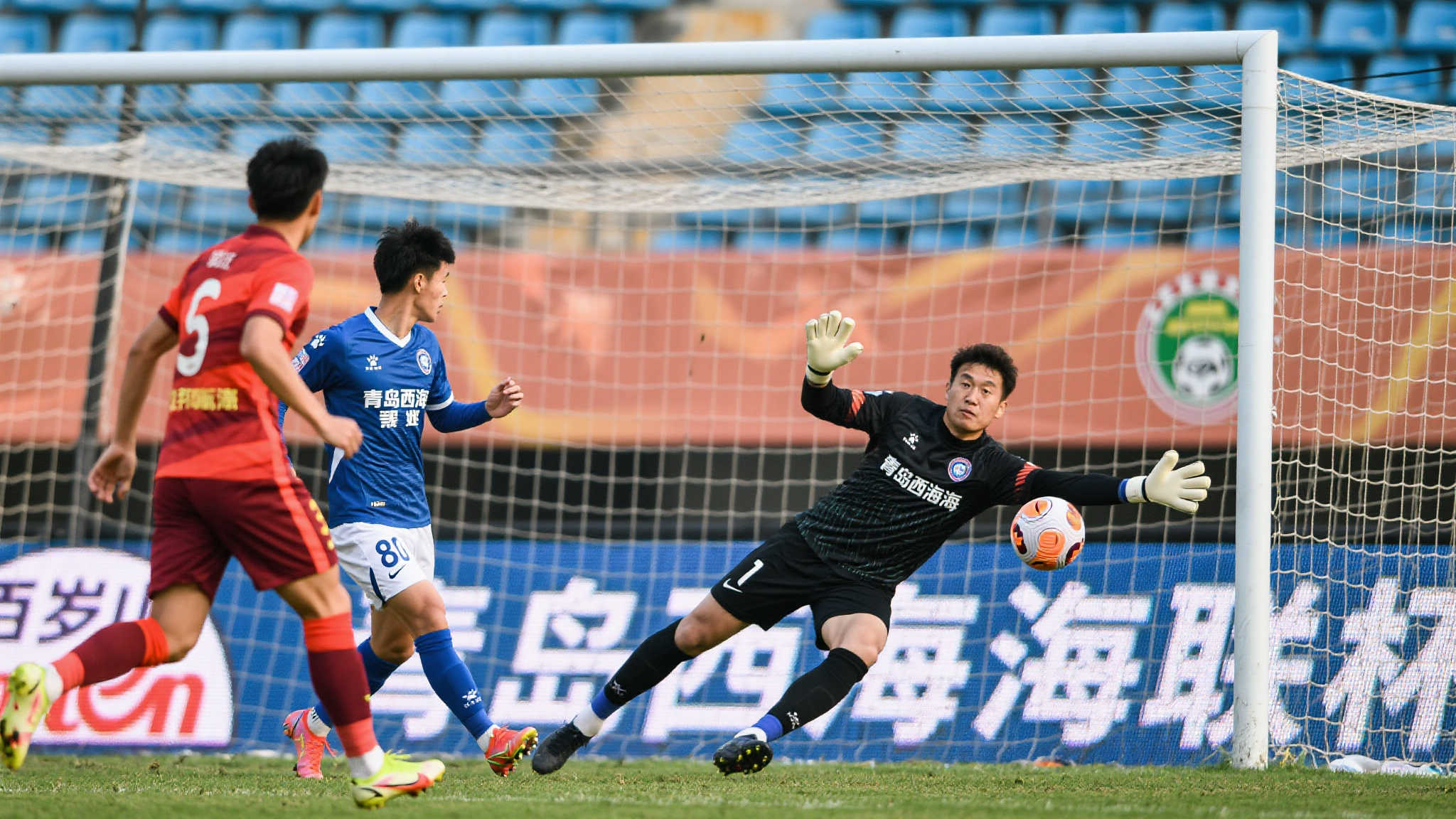 西海岸晋级足协杯八强!邵佳一与国安三月内三次“巧遇”缘分匪浅 西海岸晋级足协杯八强!邵佳一与国安三月内三次“巧遇”缘分匪浅